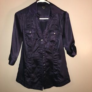WOMEN'S GUESS BUTTON DOWN BLOUSE
